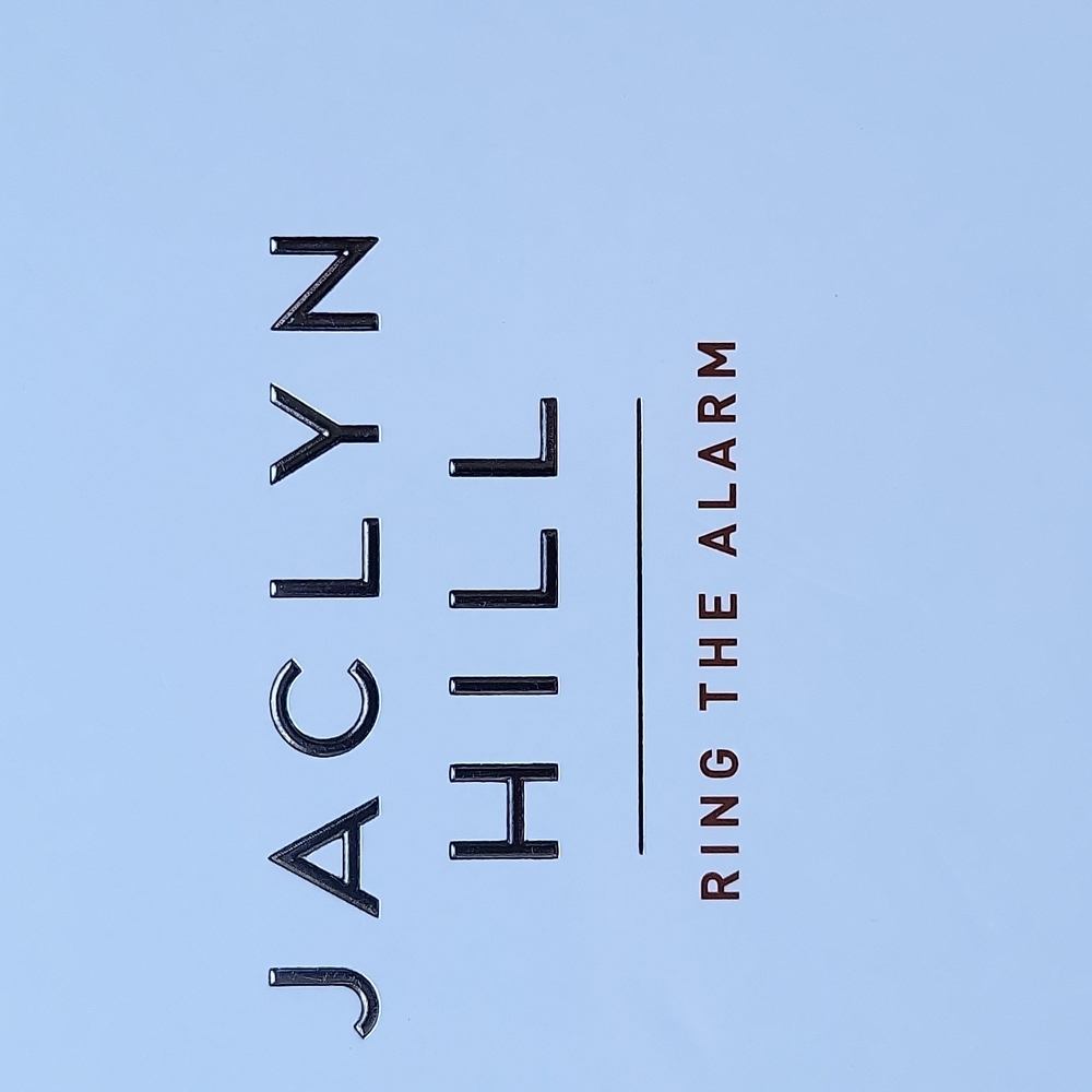 Makeup - Picture 2 of 4